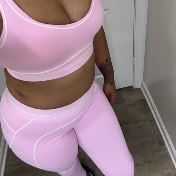 ALO Yoga Set - Picture 3 of 11